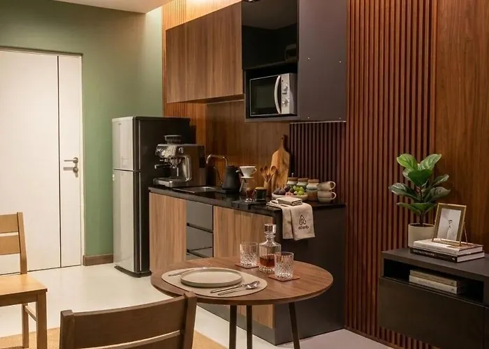 The Poolside Sanctuary Luxury 1br * 曼谷